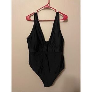 Cupshe Black Swimsuit (SZ 3X)